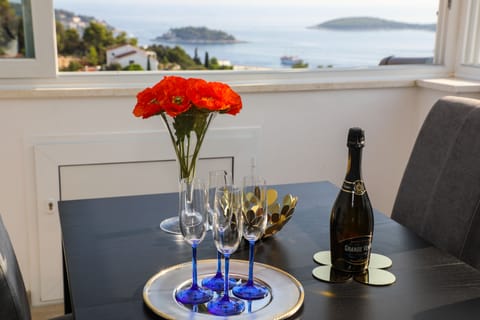Dining room with a sea view.
