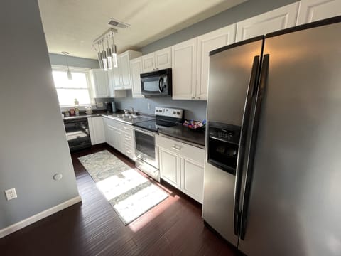 Stainless steal appliances, Dishwasher, Microwave, Frig and Stove