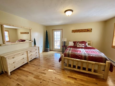 5 bedrooms, in-room safe, travel crib, free WiFi
