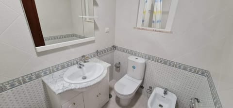 Combined shower/tub, jetted tub, hair dryer, bidet