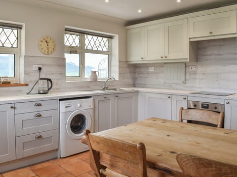 Kitchen/diner | Aelybryn, Tyn Y Groes