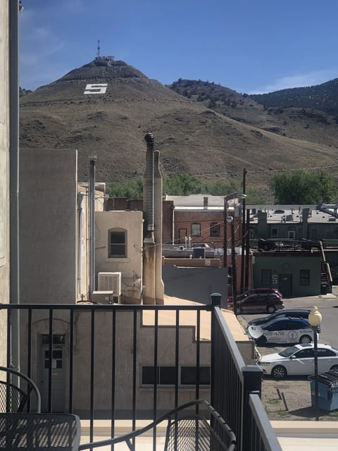 you can see the famous S mountain from balcony