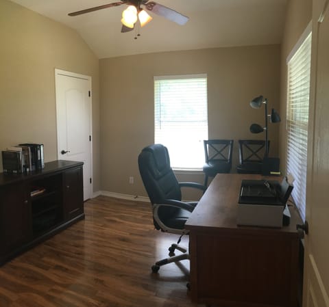 Office-can use air mattress for 3rd bedroom