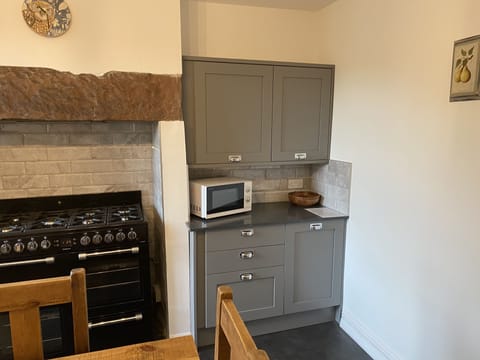 If you don't fancy cooking then the Chalet Tearooms in Portinscale is just a short walk from the property