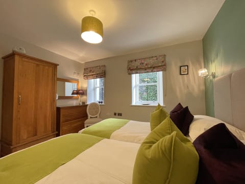 Solid oak furnishings, luxury linens and quality furnishings