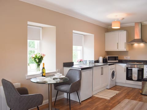 Kitchen/diner | Fascadail - Inchrie Holiday Cottages, Aberfoyle