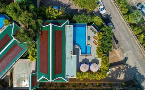 An infinity pool, a rooftop pool