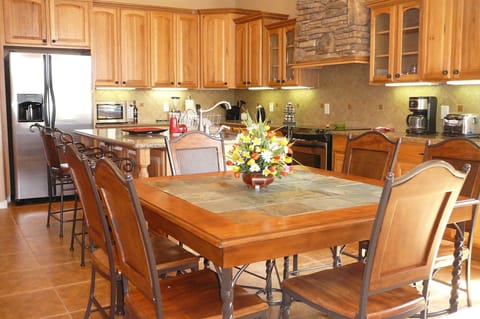 Dining tables, kitchen islands