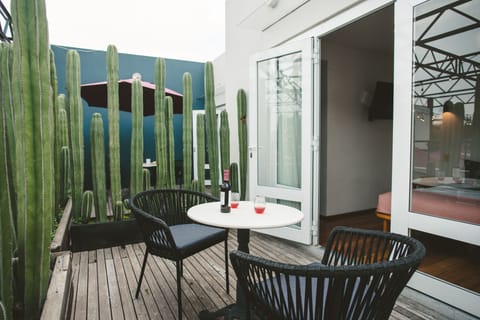 Private Terrace Bedroom 7