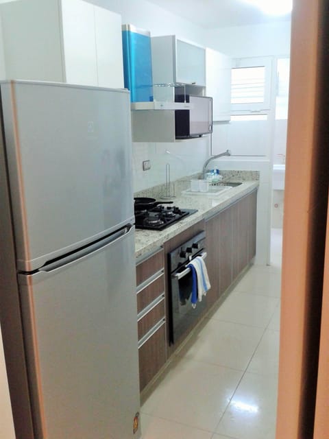 Fridge, microwave, oven, coffee/tea maker