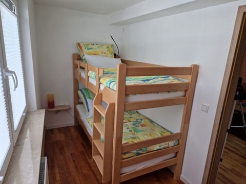 2 bedrooms, cribs/infant beds, free WiFi, bed sheets