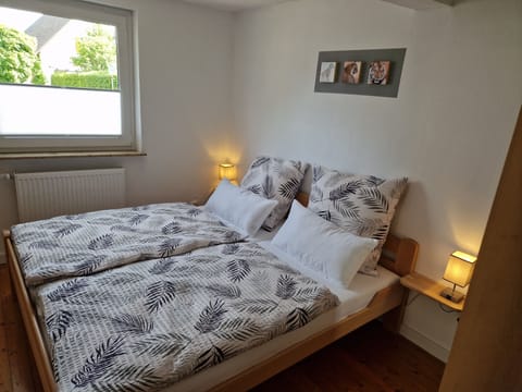 2 bedrooms, cribs/infant beds, free WiFi, bed sheets