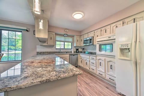 West Bloomfield Township Vacation Rental | 4BR | 2.5BA | 2 Steps Required