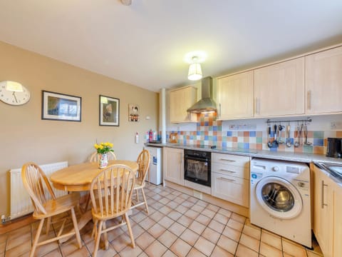 Large, well-equipped kitchen and dining area | Nelly&rsquo;s Cottage - Low Cornriggs Farm, Cowshill, near Alston