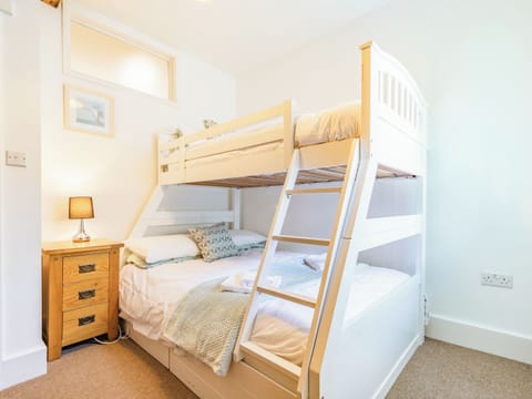 Bunk bedroom | Claro Cottage - Stables Retreats, Pateley Bridge, near Harrogate