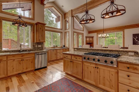 *Please Note: The far left, back burner #6 is inoperable