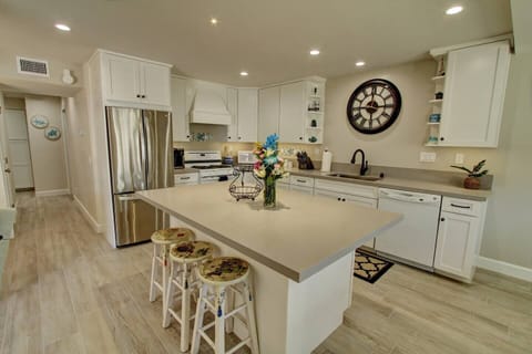 Large beautiful kitchen.