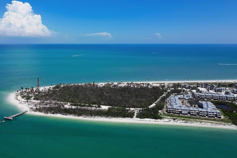 Beach nearby, beach towels