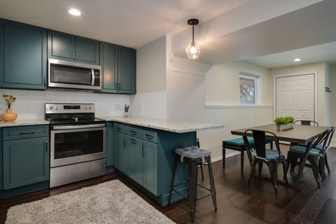 Nope. You’re not seeing things. The Sun+Snow Haus features two kitchens!!