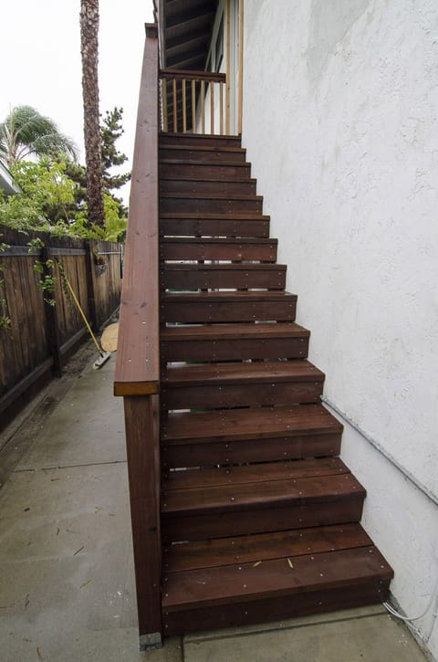 View once you walk through the gate. Front door is at the top of the stairs.