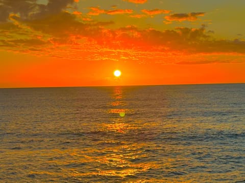 Stunning year round sunset view of Suite A34!