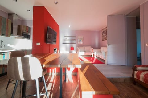 Apartment La Pigna - Solo Affitti Brevi “ Table“