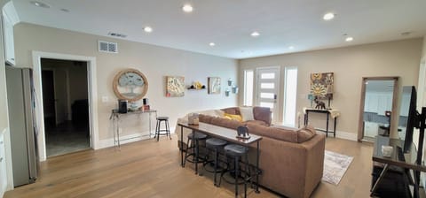 Newly built Gorgeous Guest house with private entrance House in El Dorado Hills