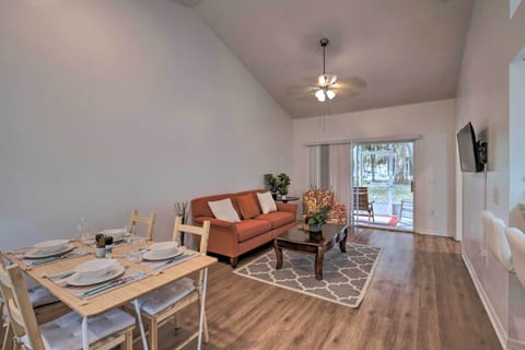 Gainesville Vacation Rental | 1BR | 1BA | 790 Sq Ft | Step-Free Access