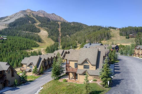 No matter the season, the views are immaculate | Exterior