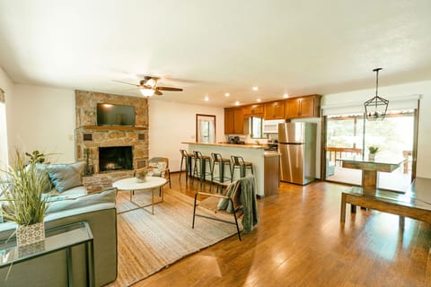 Open Area - Family room and kitchen with built-in table 