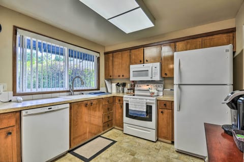 Kitchen | Cooking Basics | Complimentary Spices | Toaster