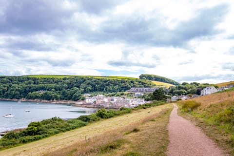 Twin villages of Cawsand and Kingsand from walk to Mount Edgcumbe