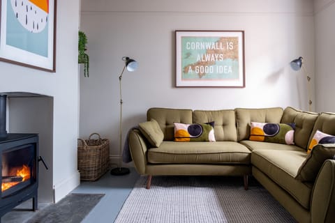 A warm welcome to Mordros House