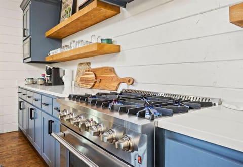 Because every seasoning should have its own shelf and every chef, a state-of-the-art stove.