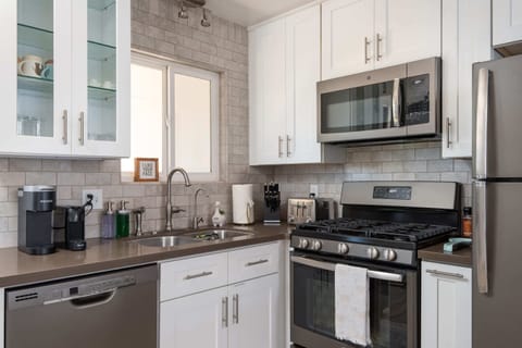 Stop by local favorites like Just Peachy, the Leucadia Farmers Market (Sun 10-2), or Lazy Acres to stock the fridge.