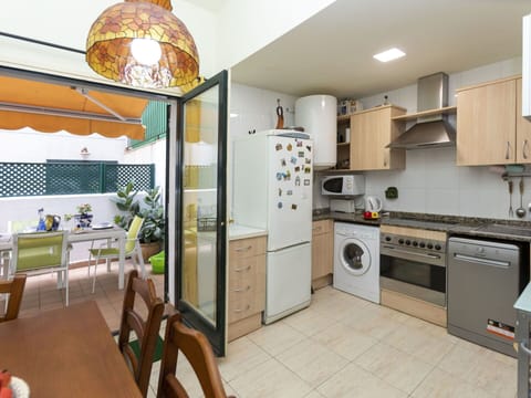 Microwave, oven, dishwasher, highchair