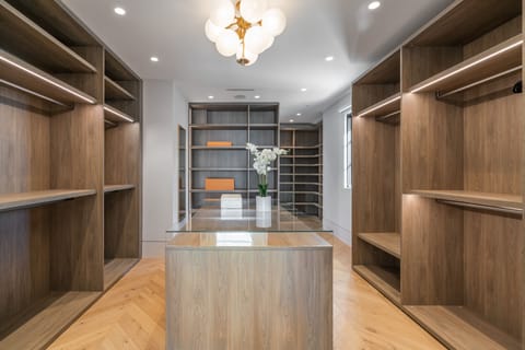 Villa Gemma by LuxJB: LA's finest vacation villas & mansion rentals by owners.