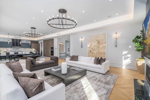 Villa Gemma by LuxJB: LA's finest vacation villas & mansion rentals by owners.