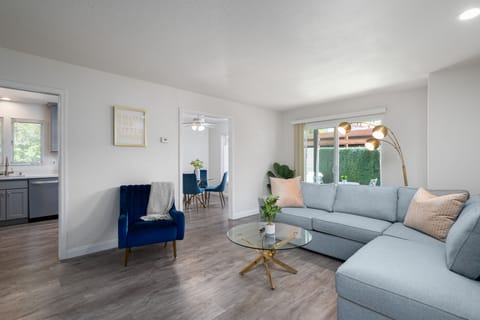 Spacious living room