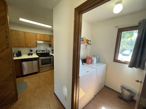 3 Entry Laundry Room