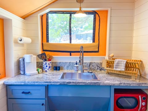 Kitchenette is wheel chair accessible