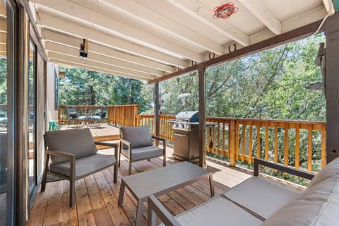 Tree top views with privacy! Propane BBQ