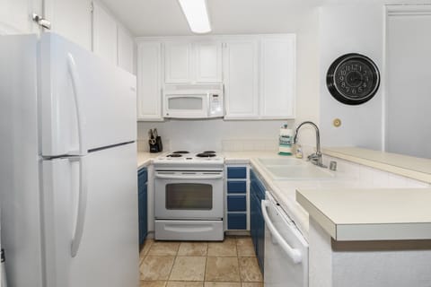 Fully stocked kitchen