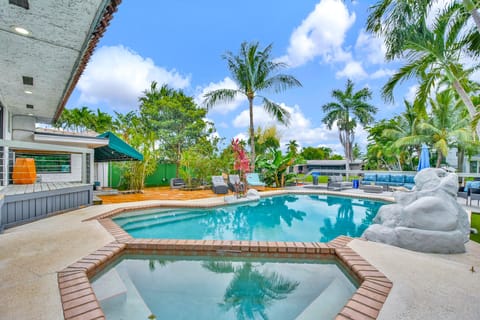 Outdoor pool, a heated pool