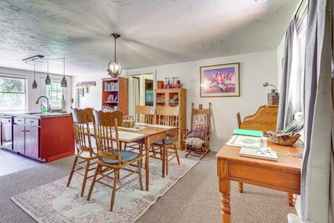 Dining Room | Dishware/Flatware Provided