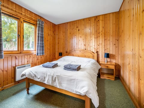 Furniture, Window, Comfort, Building, Azure, Textile, Wood, Interior Design, Shade