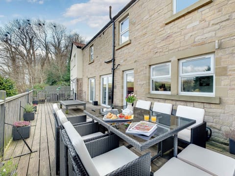 Decking | Grace’s Dairy - Wooler Country Cottages, Wooler