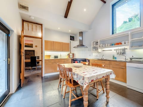 Kitchen | Ysgubor Fawr - Cennen Cottages at Blaenllynnant, Gwynfe, Llangadog