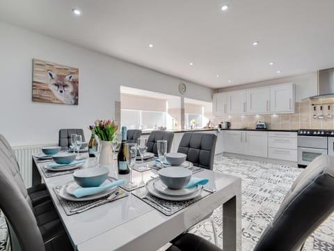 Kitchen/diner | The Old Forge - Wooler Country Cottages, Wooler