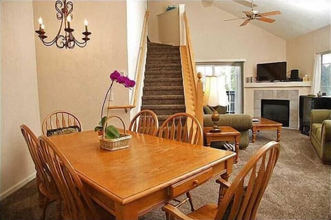 Dining opens to Living